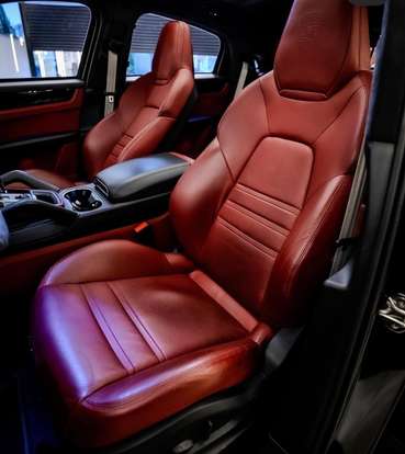 PORSCHE-CAYENNE-2022