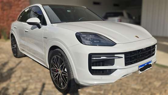 PORSCHE-CAYENNE-2024