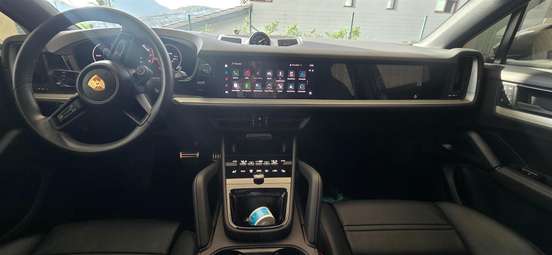 PORSCHE-CAYENNE-2024