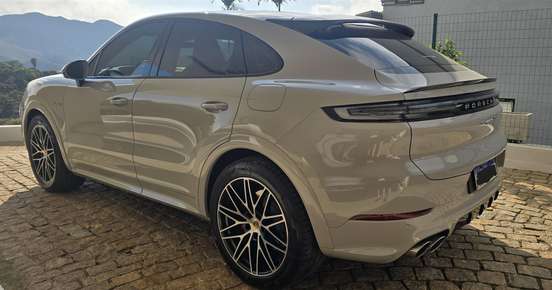 PORSCHE-CAYENNE-2024