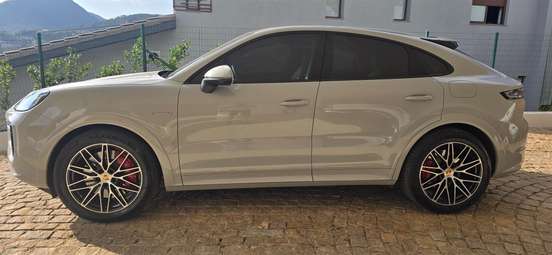 PORSCHE-CAYENNE-2024
