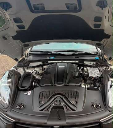PORSCHE-MACAN-2025