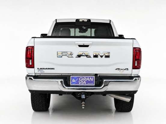 RAM-2500-6.7 I6 TURBO DIESEL LARAMIE CD 4X4 AUTOMÁTICO RAM-2500-2025