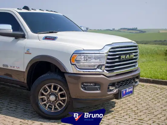 RAM-3500-6.7 I6 TURBO DIESEL LIMITED LONGHORN CD 4X4 AUTOMÁTICO RAM-3500-2022