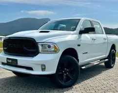 RAM CLASSIC 5.7 V8 GASOLINA LARAMIE NIGHT EDITION CD 4X4 AUTOMÁTICO RAM CLASSIC 5.7 V8 GASOLINA LARAMIE NIGHT EDITION CD 4X4 AUTOMÁTICO