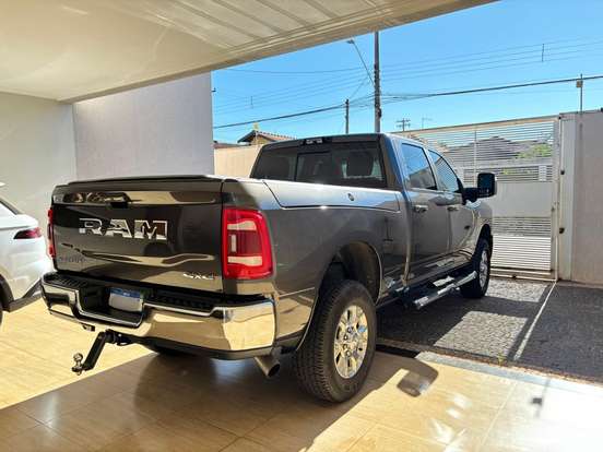 RAM-2500-6.7 I6 TURBO DIESEL LARAMIE CD 4X4 AUTOMÁTICO RAM-2500-2023