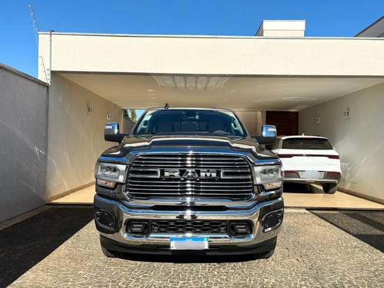 RAM-2500-6.7 I6 TURBO DIESEL LARAMIE CD 4X4 AUTOMÁTICO RAM-2500-2023
