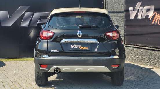 RENAULT-CAPTUR-2018