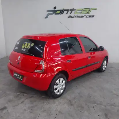 RENAULT-CLIO-2013