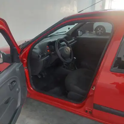 RENAULT-CLIO-2013