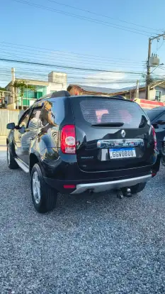 RENAULT-DUSTER-2011