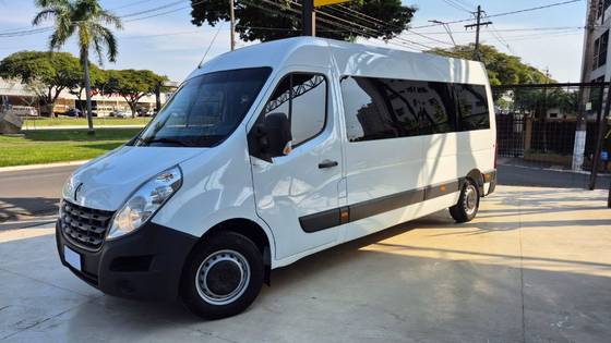 RENAULT MASTER 2.3 DCI DIESEL MINIBUS EXECUTIVE 16L L3H2 3P MANUAL