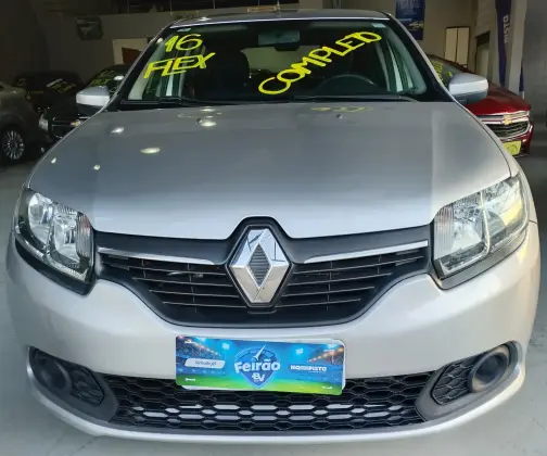 RENAULT SANDERO 1.0 EXPRESSION 16V FLEX 4P MANUAL RENAULT SANDERO 1.0 EXPRESSION 16V FLEX 4P MANUAL