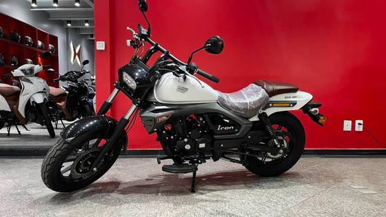 SHINERAY IRON 250 