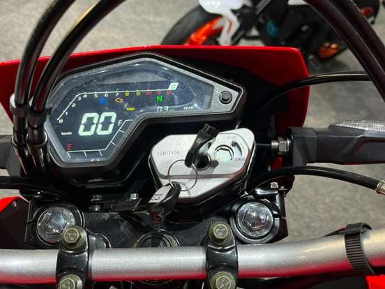 SHINERAY-SHI 175S EFI SHINERAY-SHI 175S EFI-2026
