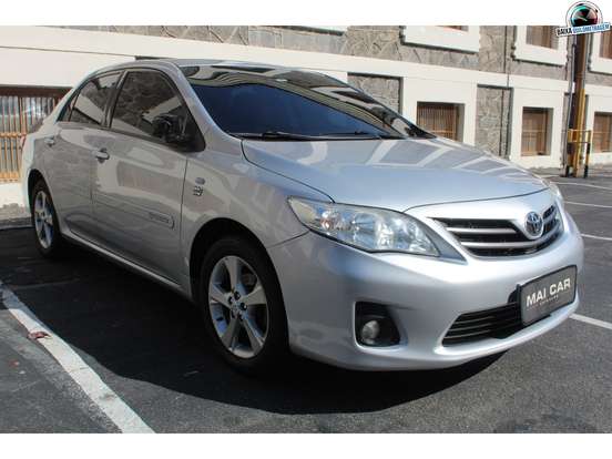 TOYOTA-COROLLA-2011