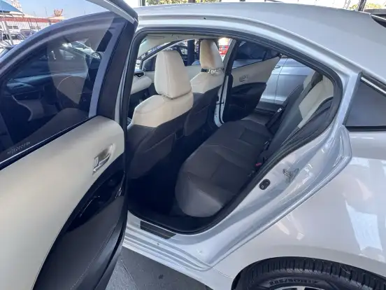 TOYOTA-COROLLA-2022