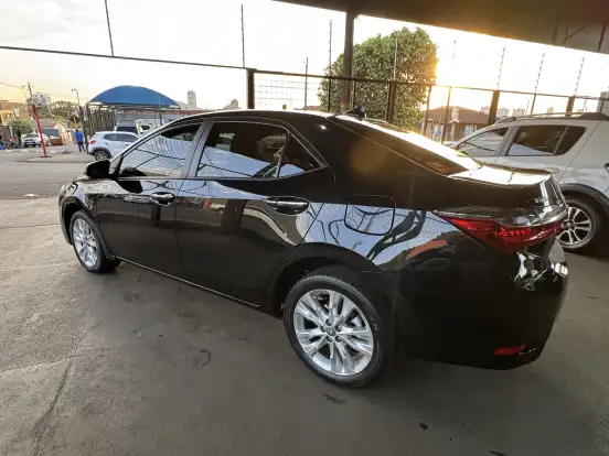 TOYOTA-COROLLA-2017