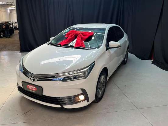 TOYOTA-COROLLA-2018