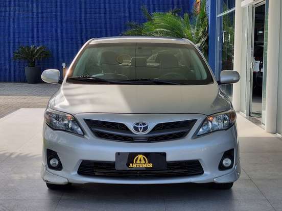 TOYOTA-COROLLA-2012