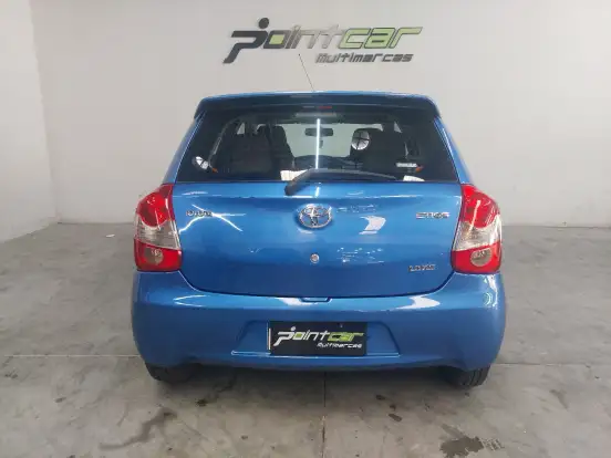 TOYOTA-ETIOS-1.3 XS 16V FLEX 4P MANUAL TOYOTA-ETIOS-2013
