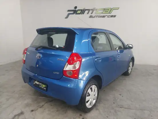 TOYOTA-ETIOS-1.3 XS 16V FLEX 4P MANUAL TOYOTA-ETIOS-2013