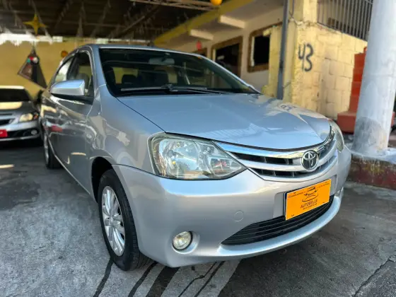 TOYOTA ETIOS 1.5 XLS SEDAN 16V FLEX 4P MANUAL TOYOTA ETIOS 1.5 XLS SEDAN 16V FLEX 4P MANUAL