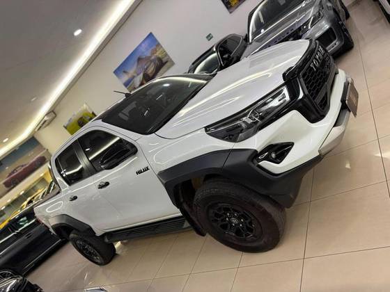 TOYOTA HILUX 2.8 D-4D TURBO DIESEL CD CONQUEST 4X4 AUTOMÁTICO