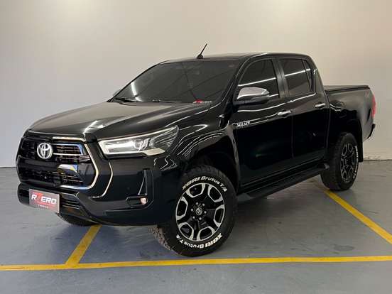 TOYOTA-HILUX-2.8 D-4D TURBO DIESEL CD SRV 4X4 AUTOMÁTICO TOYOTA-HILUX-2020