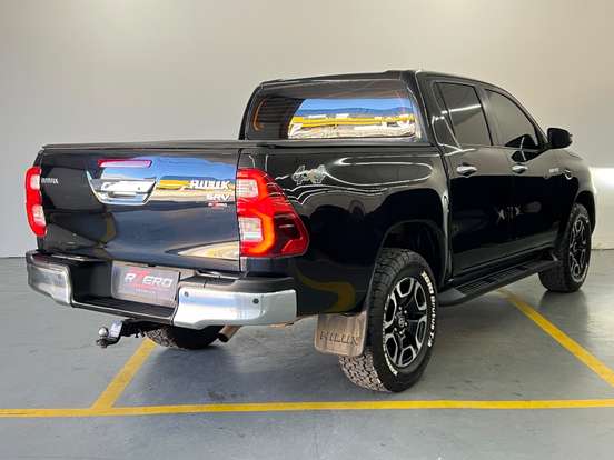 TOYOTA-HILUX-2020