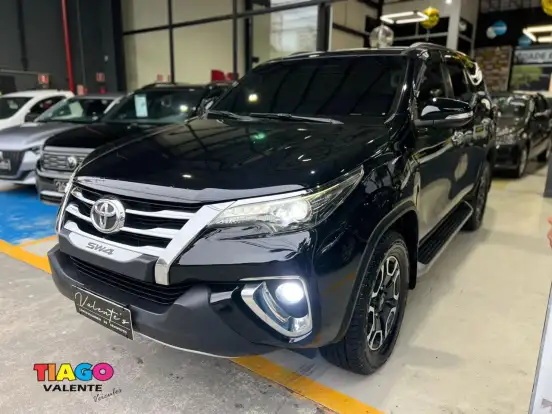 TOYOTA-HILUX SW4-2.8 SRX 4X4 16V TURBO INTERCOOLER DIESEL 4P AUTOMÁTICO TOYOTA-HILUX SW4-2016