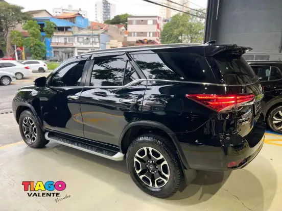 TOYOTA-HILUX SW4-2.8 SRX 4X4 16V TURBO INTERCOOLER DIESEL 4P AUTOMÁTICO TOYOTA-HILUX SW4-2016