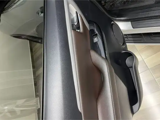 TOYOTA-HILUX SW4-2018