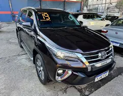 TOYOTA HILUX SW4 2.8 SRX 4X4 16V TURBO INTERCOOLER DIESEL 4P AUTOMÁTICO TOYOTA HILUX SW4 2.8 SRX 4X4 16V TURBO INTERCOOLER DIESEL 4P AUTOMÁTICO