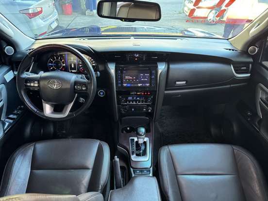 TOYOTA-HILUX SW4-2.8 SRX 4X4 16V TURBO INTERCOOLER DIESEL 4P AUTOMÁTICO TOYOTA-HILUX SW4-2018