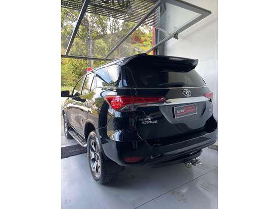 TOYOTA-HILUX SW4-4.0 SRX 4X4 7 LUGARES V6 24V GASOLINA 4P AUTOMÁTICO TOYOTA-HILUX SW4-2016