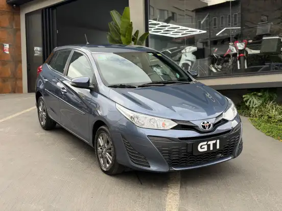 TOYOTA-YARIS-2021