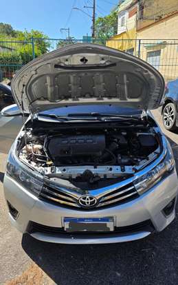 TOYOTA-COROLLA-2015
