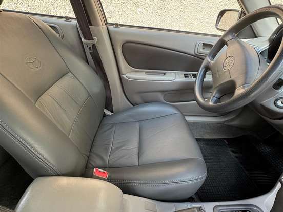 TOYOTA-COROLLA-1.8 XEI 16V GASOLINA 4P AUTOMÁTICO TOYOTA-COROLLA-2001
