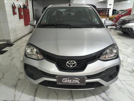 TOYOTA ETIOS 1.5 X PLUS SEDAN 16V FLEX 4P AUTOMÁTICO
