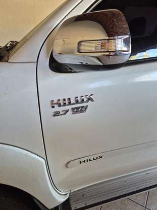 TOYOTA-HILUX-2014