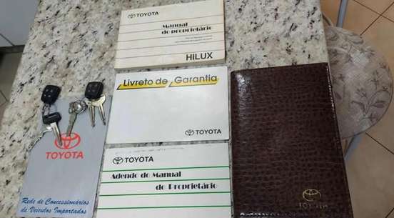 TOYOTA-HILUX-2.8 4X4 CD 8V DIESEL 4P MANUAL TOYOTA-HILUX-1993