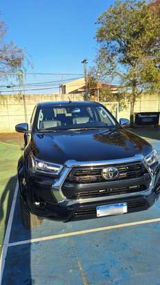 TOYOTA-HILUX-2024