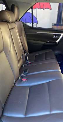 TOYOTA-HILUX SW4-2017