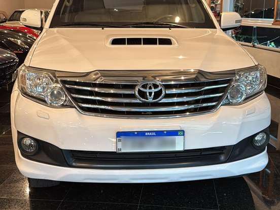 TOYOTA-HILUX SW4-3.0 SRV 4X4 7 LUGARES 16V TURBO INTERCOOLER DIESEL 4P AUTOMÁTICO TOYOTA-HILUX SW4-2012