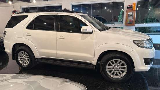TOYOTA-HILUX SW4-2012