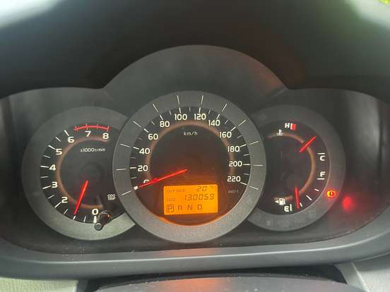 TOYOTA-RAV4-2011