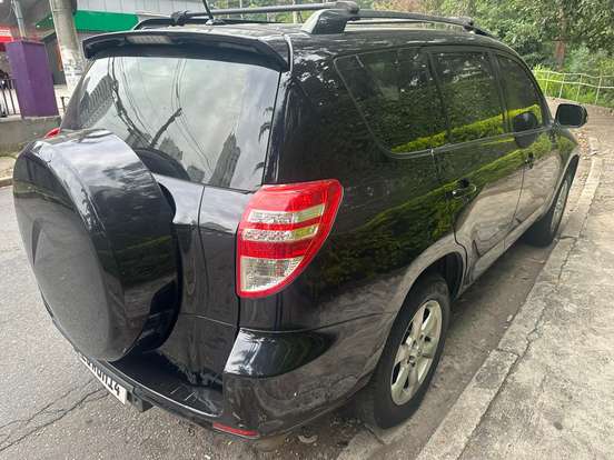 TOYOTA-RAV4-2.4 4X2 16V GASOLINA 4P AUTOMÁTICO TOYOTA-RAV4-2011