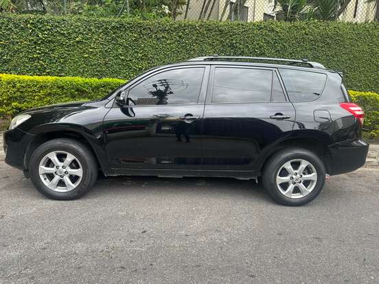 TOYOTA-RAV4-2.4 4X2 16V GASOLINA 4P AUTOMÁTICO TOYOTA-RAV4-2011