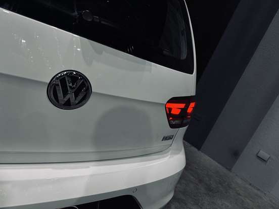 VOLKSWAGEN-FOX-2016